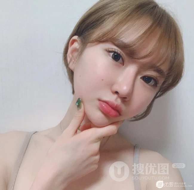 2020夏季最新款流行短发发型，一组短发女生图片参考欣赏 第17张