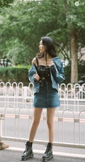 宣璐城市街头边走边逛随拍气质写真图片
