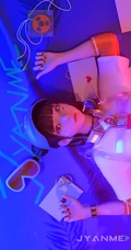 集原美，各种装扮的集原美高清壁纸图片