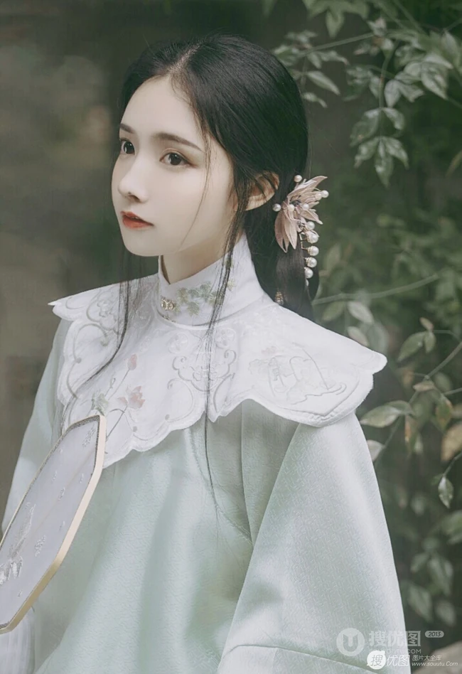 古风女生合集，古装汉服美人唯美摄影艺术图片图集