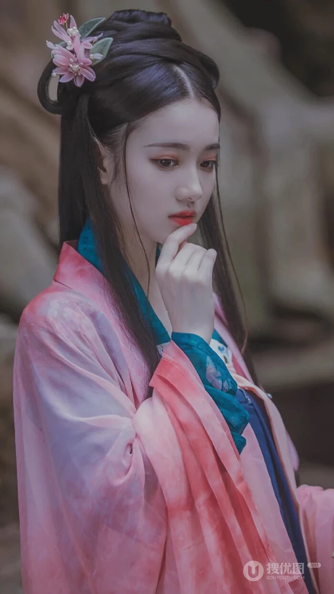 古风女生合集二，华夏古装汉服美人唯美摄影艺术图集