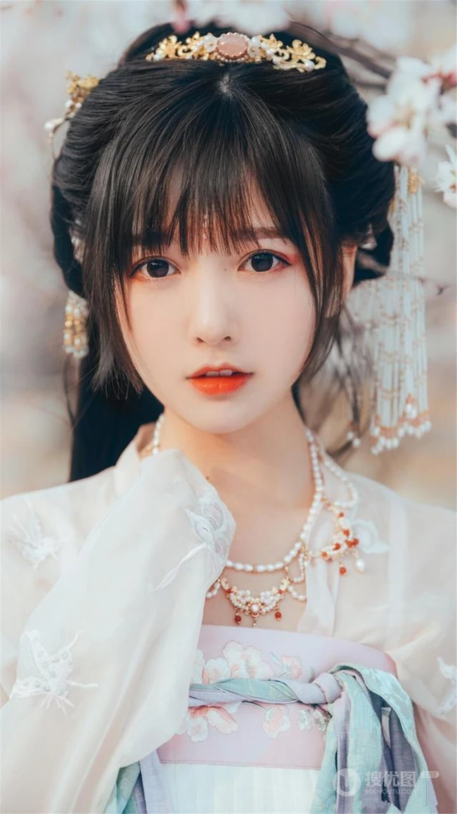 古风女生合集二，华夏古装汉服美人唯美摄影艺术图集