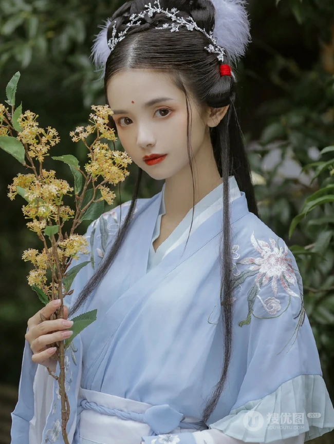 古风女生合集二，华夏古装汉服美人唯美摄影艺术图集