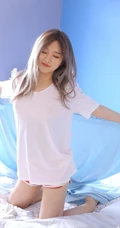漂亮女生多套服饰清新清新私密写真图集