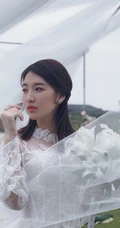 杜雨宸温柔甜美婚纱装造型写真图片