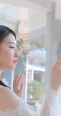 杜雨宸温柔甜美婚纱装造型写真图片