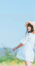 田野上的漂亮浅粉双麻花辫女生桜桃喵唯美清新白裙写真图片集
