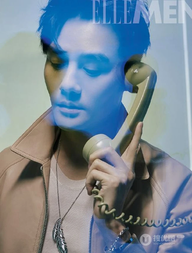王凯手拿有线电话登《ELLEMEN》杂志帅气复古写真图片