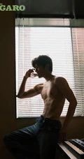 陈学冬私密时间主题杂志写真秀肌肉腹肌匀称身形图片