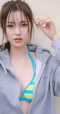 活力十足卫衣短裤元气少女户外清新清新写真图片