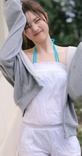 活力十足卫衣短裤元气少女户外清新清新写真图片