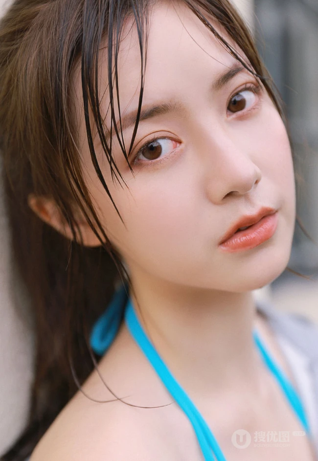 活力十足卫衣短裤元气少女户外清新清新写真图片