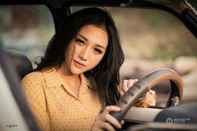 越南白皙水嫩女生妹子吸睛气质身材自拍，写真生活照气质图片