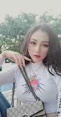 越南白皙水嫩女生妹子吸睛气质身材自拍，写真生活照气质图片