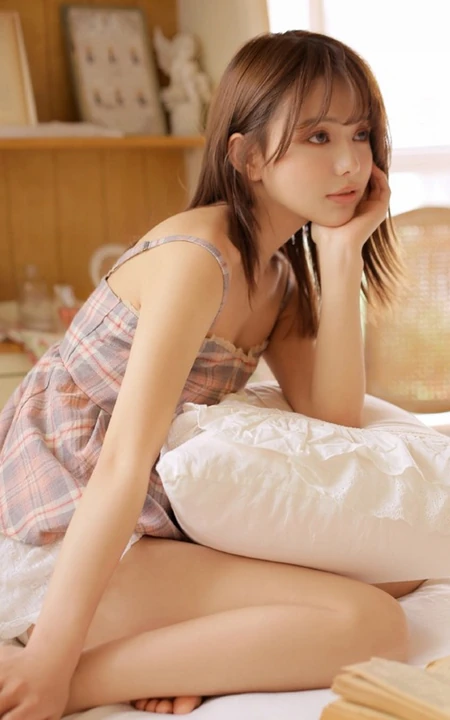 小小线条真可爱，高颜值女生小姐姐居家室内慵懒气质写真美图