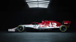 F1方程式赛车&ldquo;阿尔法&middot;罗密欧（Alfa Romeo C39）&rdquo;高清车库静态桌面壁纸