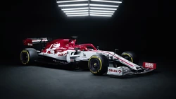 F1方程式赛车&ldquo;阿尔法&middot;罗密欧（Alfa Romeo C39）&rdquo;高清车库静态桌面壁纸