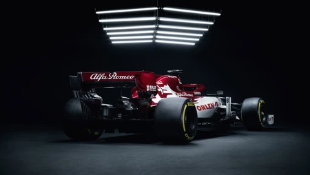 F1方程式赛车&ldquo;阿尔法&middot;罗密欧（Alfa Romeo C39）&rdquo;高清车库静态桌面壁纸