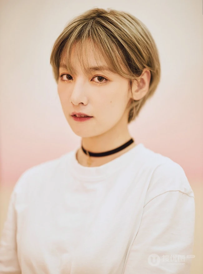 创造营2020 ​​​&ldquo;帅气&rdquo;女生学员赵粤清爽短发写真图片