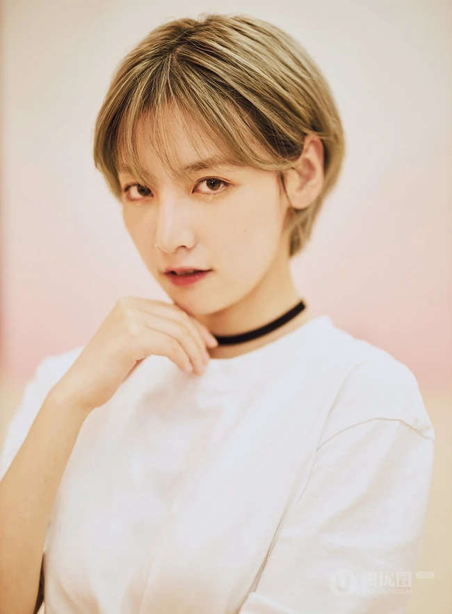 创造营2020 ​​​&ldquo;帅气&rdquo;女生学员赵粤清爽短发写真图片