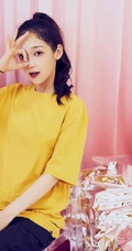 创造营2020女生学员希林娜依&middot;高马尾辫发型清新靓丽写真美照