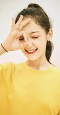 创造营2020女生学员希林娜依&middot;高马尾辫发型清新靓丽写真美照