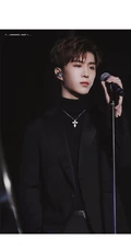 新青年晒出9位明星帅哥样片，全黑色look的9位明星帅哥，超有范