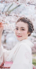 心情舒畅风景正好，美女旅拍手机壁纸6月24日推荐