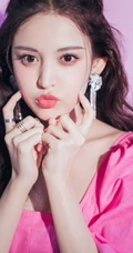 古力娜扎粉色连衣长裙优雅动人写真图片