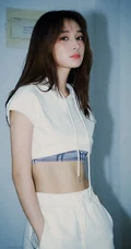 李若宁夏日运动感写真