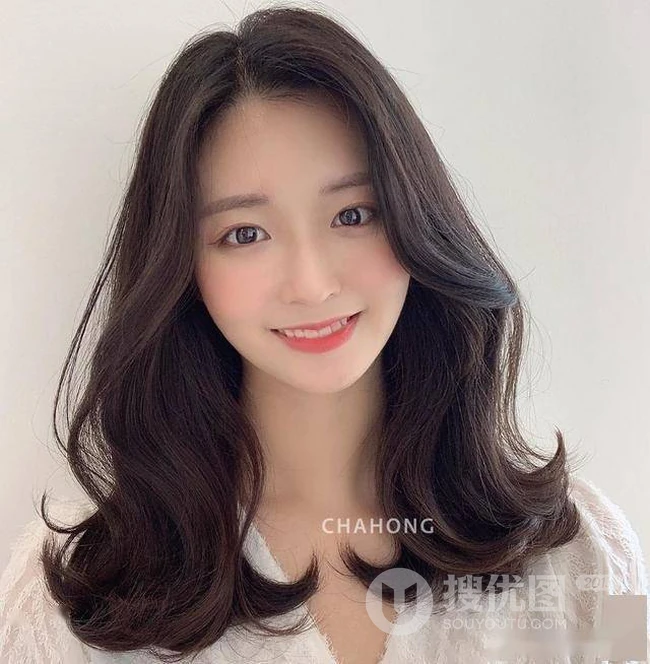 来一波韩式韩版造型烫，18个可爱漂亮的韩式造型烫女生发型图片 第14张