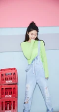 王子璇化身元气少女清新靓丽休闲装写真图片