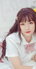 圆脸蛋清新女生lovely呆玄制服短裙白袜装超高清写真吸睛