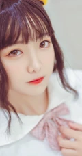 圆脸蛋清新女生lovely呆玄制服短裙白袜装超高清写真吸睛