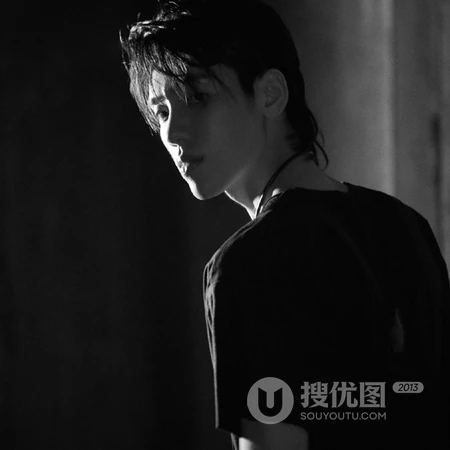 王子异头像，明星王子异展现男生冷酷帅气侧脸头像图片