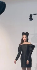 裴秀智头戴网纱搭全黑look装扮写真拍摄花絮图片