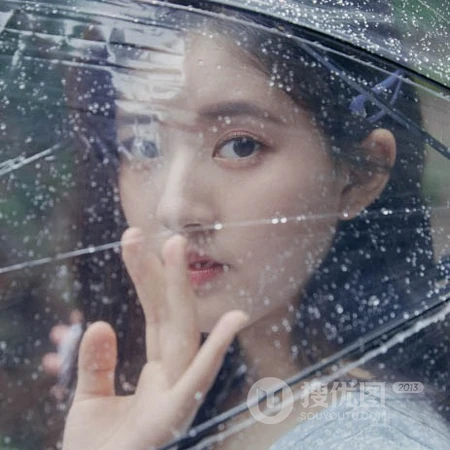 仙气飘飘女生头像，赵露思在雨中唯美好看头像图片