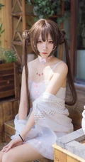 绝对领域人像摄影，气质白裙cosplay少女超高清街拍大图