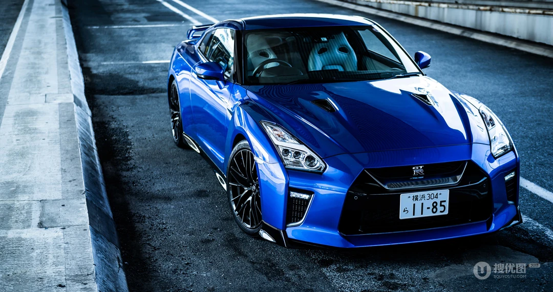 超帅的蓝色日系战神跑车日产GTR4K壁纸图片