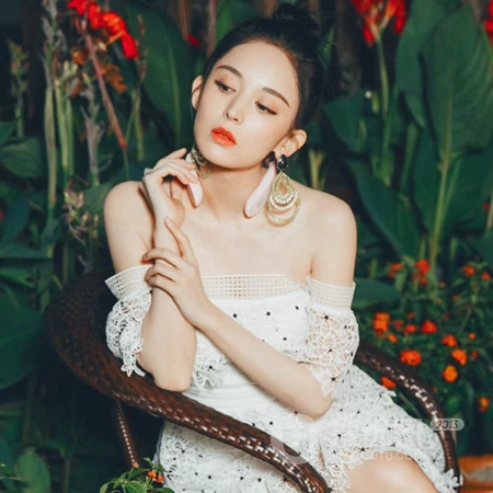 女明星古力娜扎唯美高冷头像图片