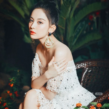 女明星古力娜扎唯美高冷头像图片