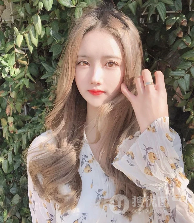 适合神仙颜值的&ldquo;乖妹妹&rdquo;发色，2020最洋气的小姐姐减龄发色发型图片 第12张