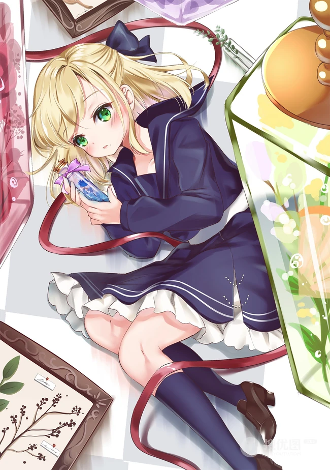 花瓶与少女，瓶子里的女孩精美二次元动漫女生高清图片