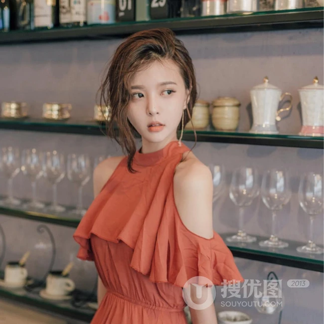 鼻头上有颗小痣的可爱女生jyong气质真实自拍，生活照写真图片