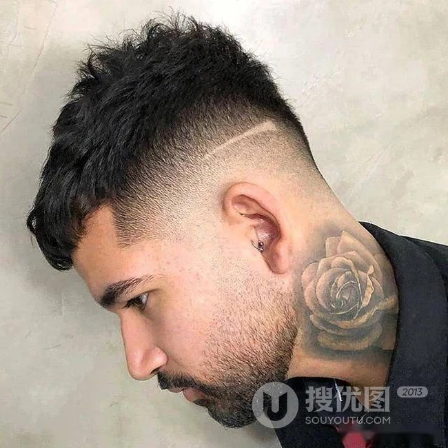 线条感十足的刻痕男发，让你回头率飙升的个性帅气男士发型图片 第13张