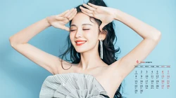 古力娜扎甜美卷发发型丸子头6月日历桌面壁纸图片