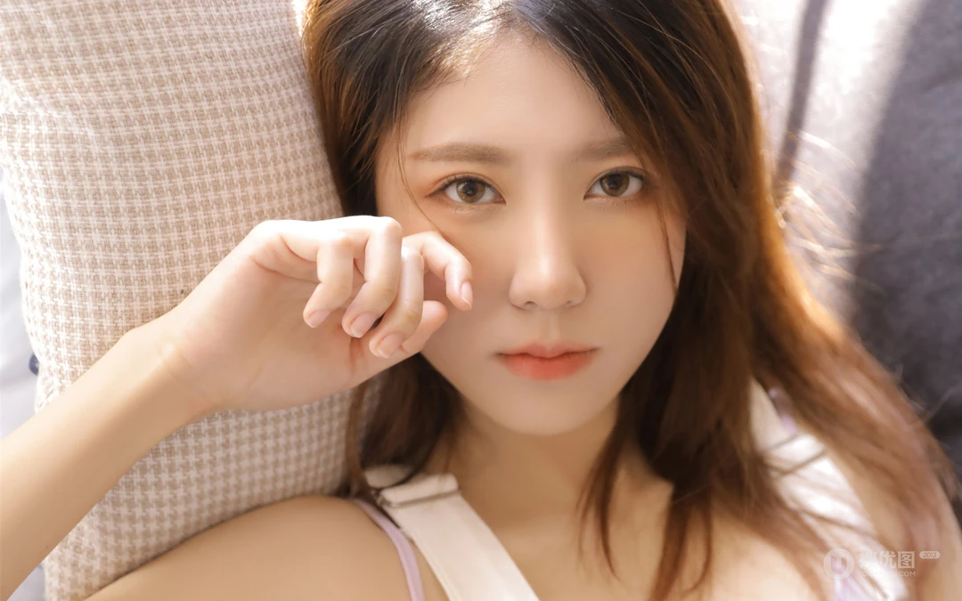 性感丰满又甜美的夏日清凉美女高清私房写真桌面壁纸