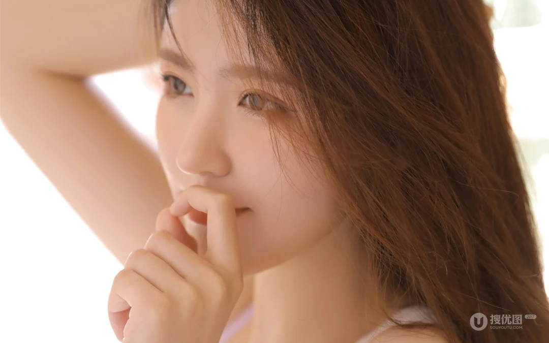 性感丰满又甜美的夏日清凉美女高清私房写真桌面壁纸