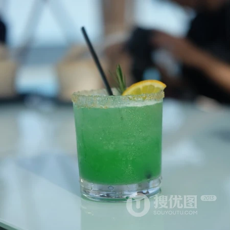 小清新鸡尾酒头像，颜色多彩好看的鸡尾酒唯美qq头像