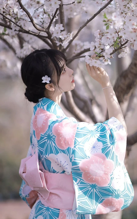 樱花树下的和服少女清新唯美高清摄影艺术写真大图